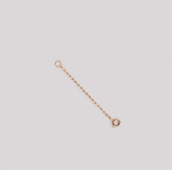 18K (750) rose gold 4 cm extension chain for necklaces and bracelets with fine oval cable chain and spring ring clasp.