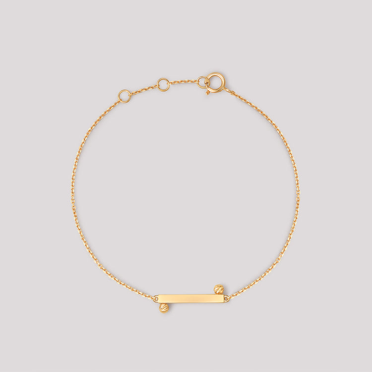 The Balance Bracelet crafted in solid 18k (750) yellow gold from the Cléamoi Balance Collection.